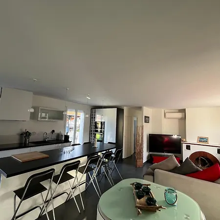 Maison Famille Avec Piscine, Wi-fi Et Parking A - Fr-1-319-583