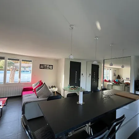 Maison Famille Avec Piscine, Wi-fi Et Parking A Ferienhaus *